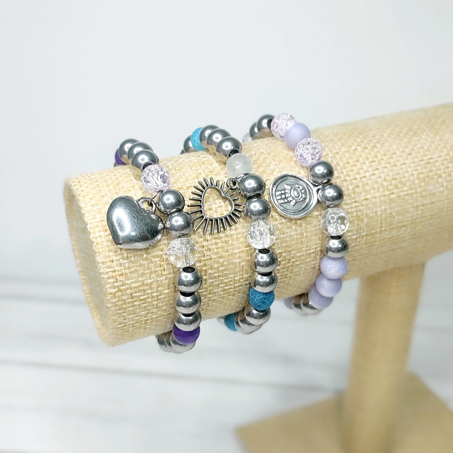 Pulsera Bolas Violeta y Corazón