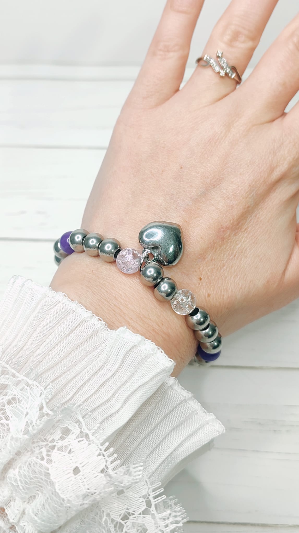 Pulsera Bolas Violeta y Corazón