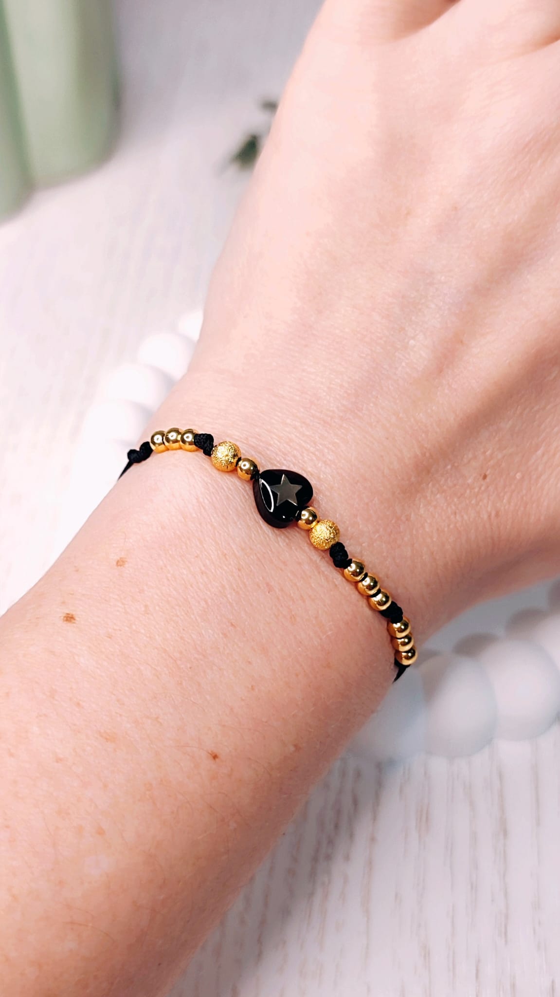 Pulsera hilo Azabache Corazon