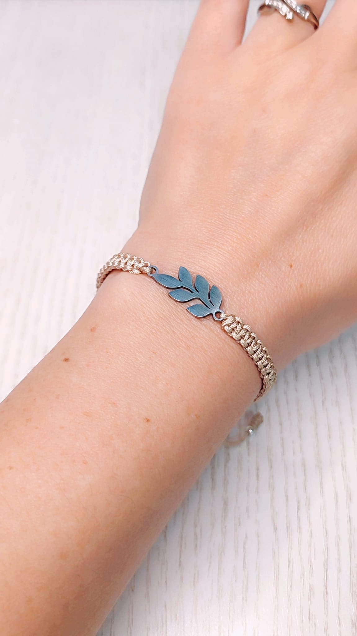 Pulsera hilo Nude Hojas
