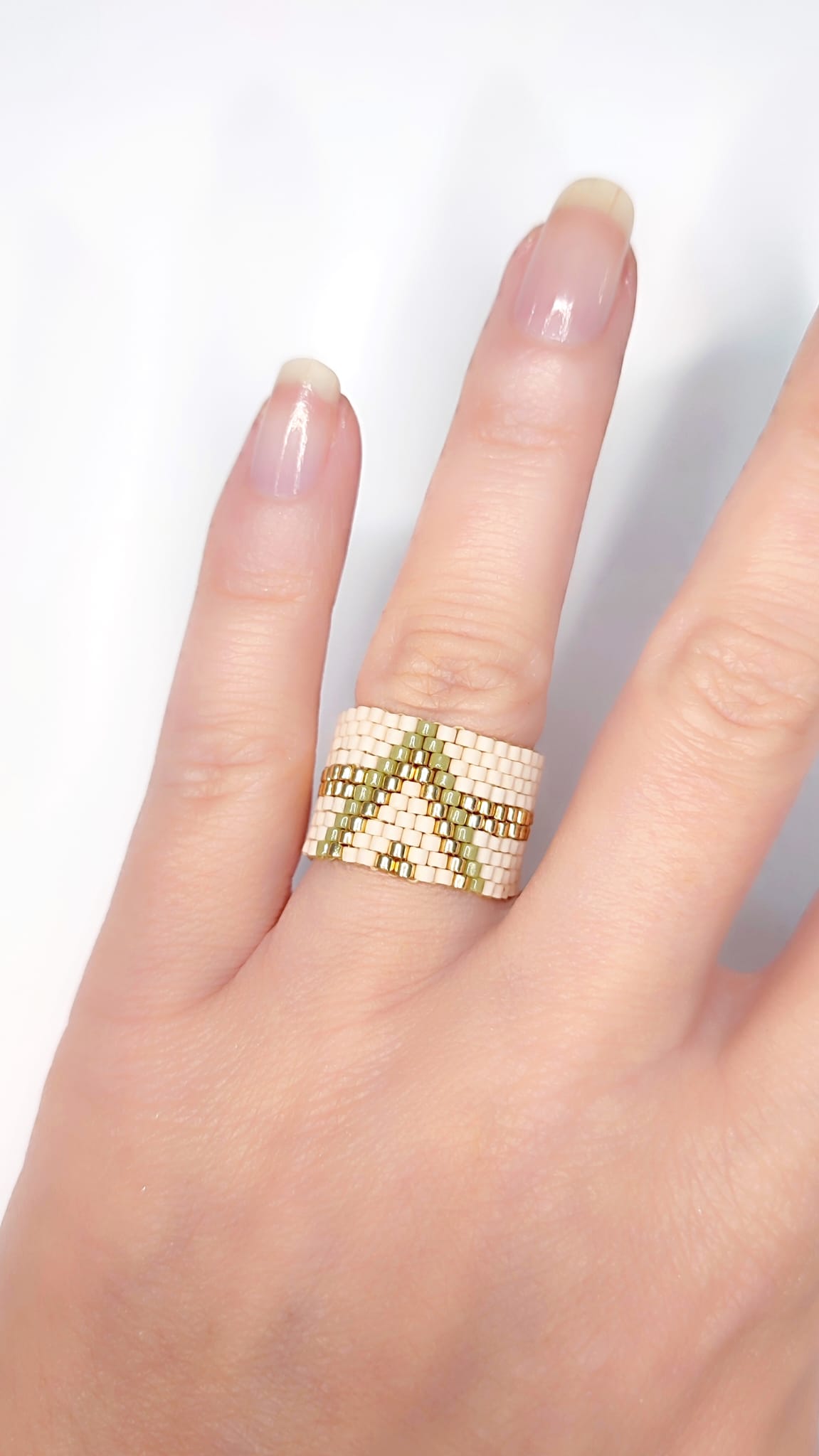 Anillo Miyuki Verde Oliva