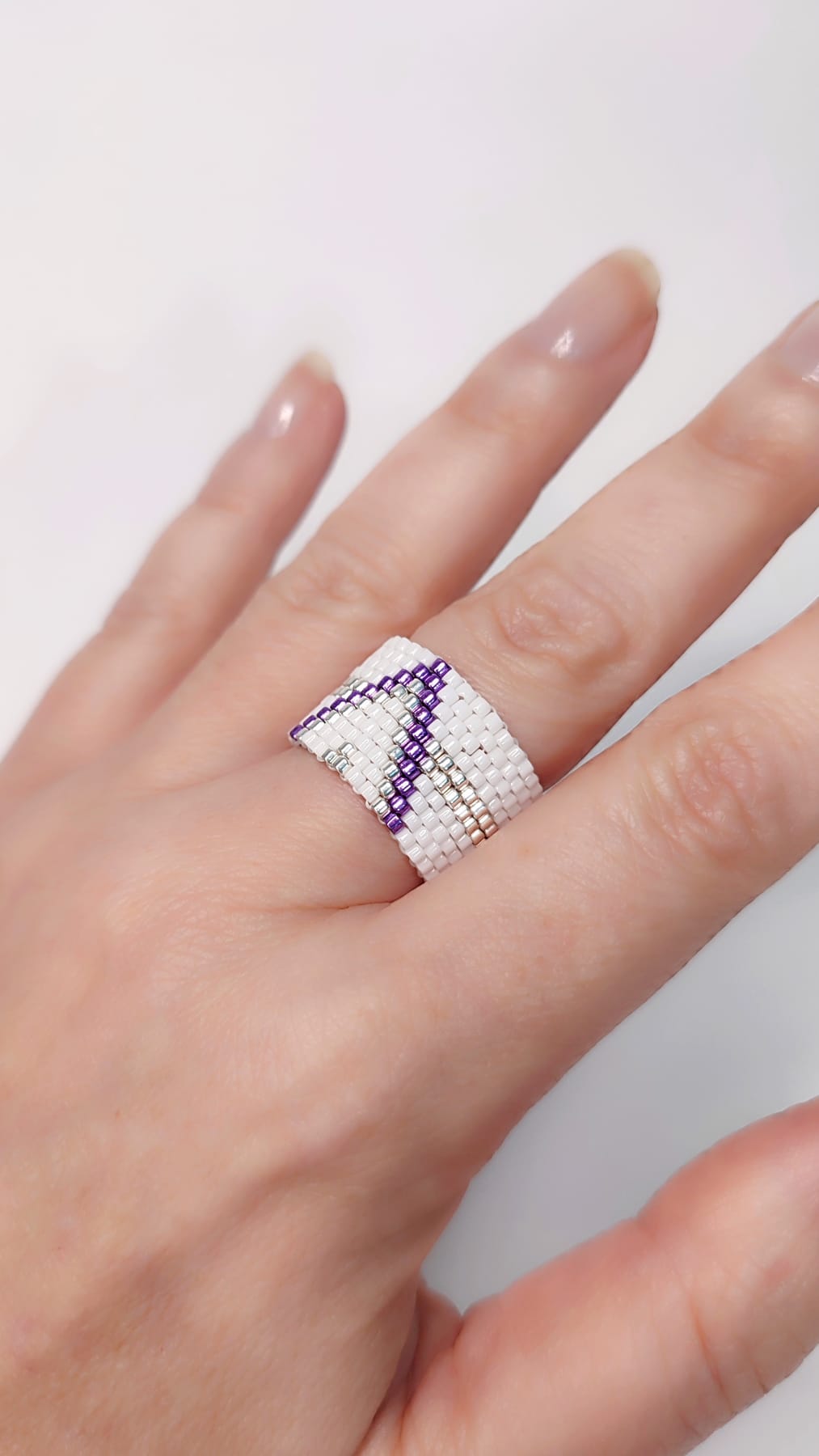 Anillo Miyuki Violeta